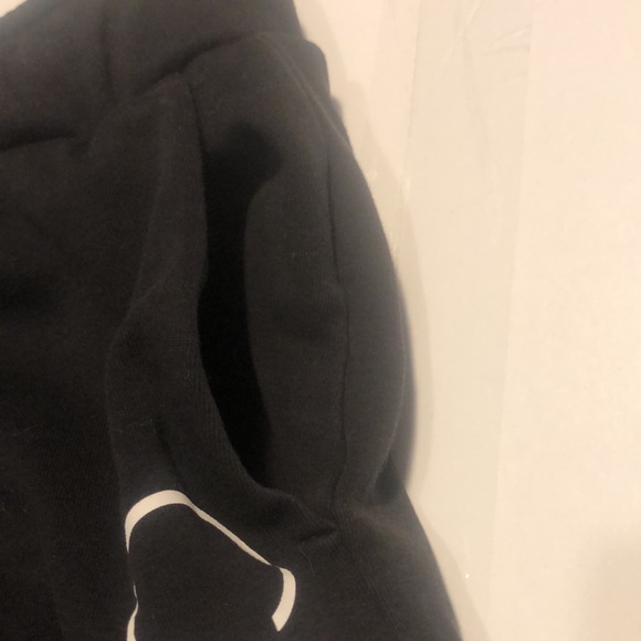 Woman’s tech jersey Calvin Klein stretch shorts - Picture 5 of 9